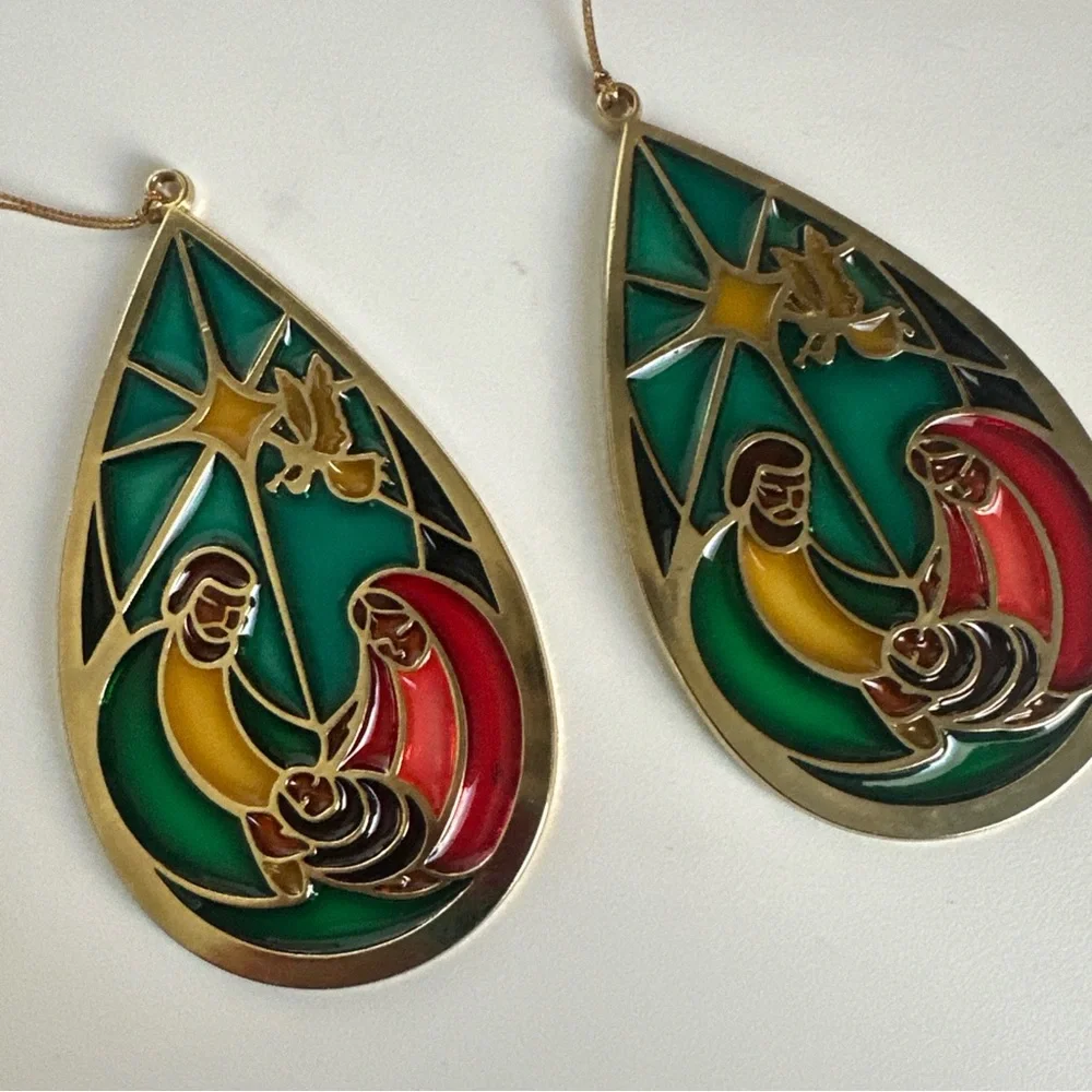 (2) Holy Family Stained Glass Window Teardrop Shape Gold Tone Xmas Ornament - Picture 5 of 15